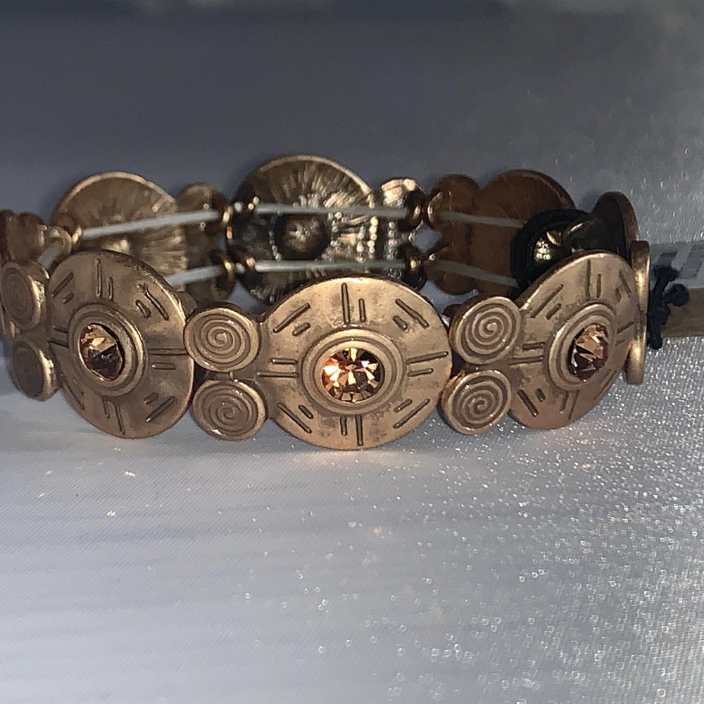 Rain bracelet topaz‎ rhinestone center NWT